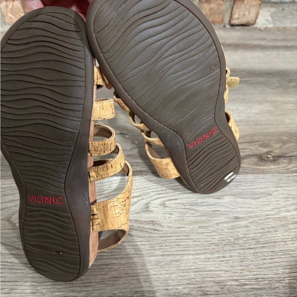 Vionic Beige Cork Strap Sandals Vionic Harissa Co… - image 4